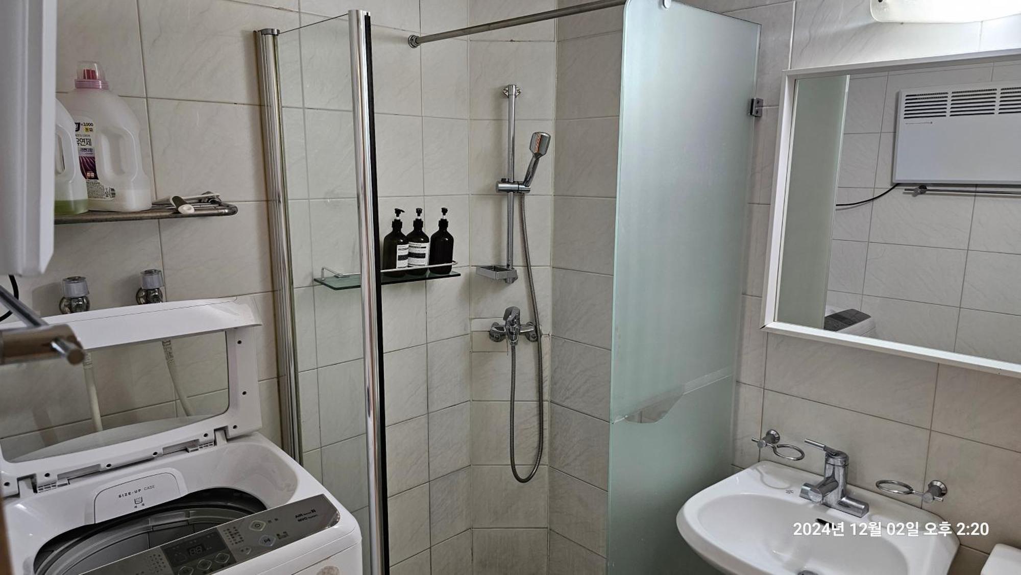 Hongdae Residence-5 1Min From Hongik Uni Station Exit #1 Seoul Luaran gambar