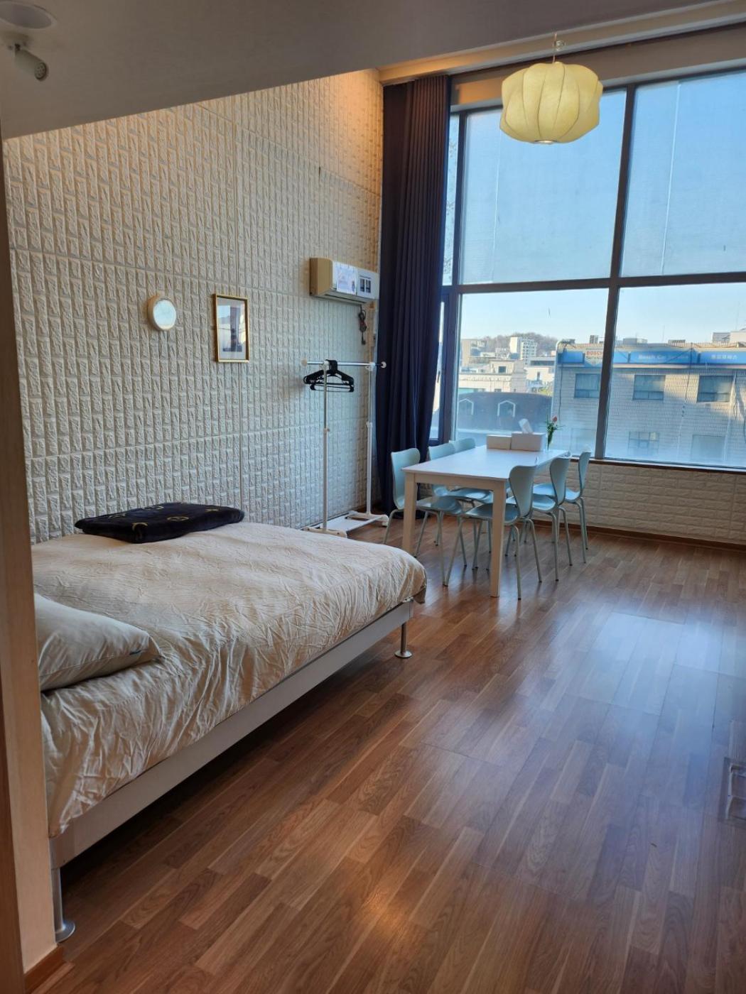 Hongdae Residence-5 1Min From Hongik Uni Station Exit #1 Seoul Luaran gambar